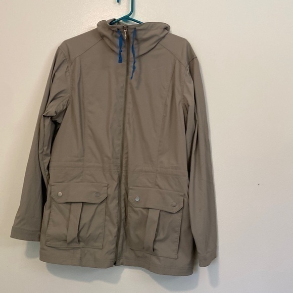 Duluth Trading Co. Full Zip Up Pocket Like New Grey And Blue Jacket Size